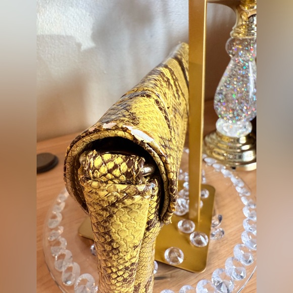 Steven by Steve Madden Snakeskin Crosabody Snakeskin Crossbody Bag - Picture 2 of 7